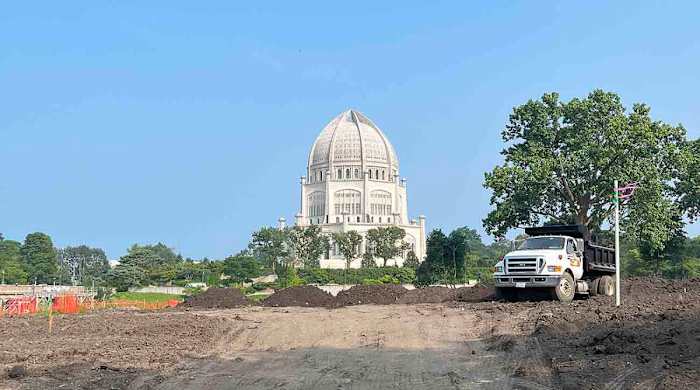The Bahá'í Temple near Canal Shores Golf Club in Evanston, Ill.